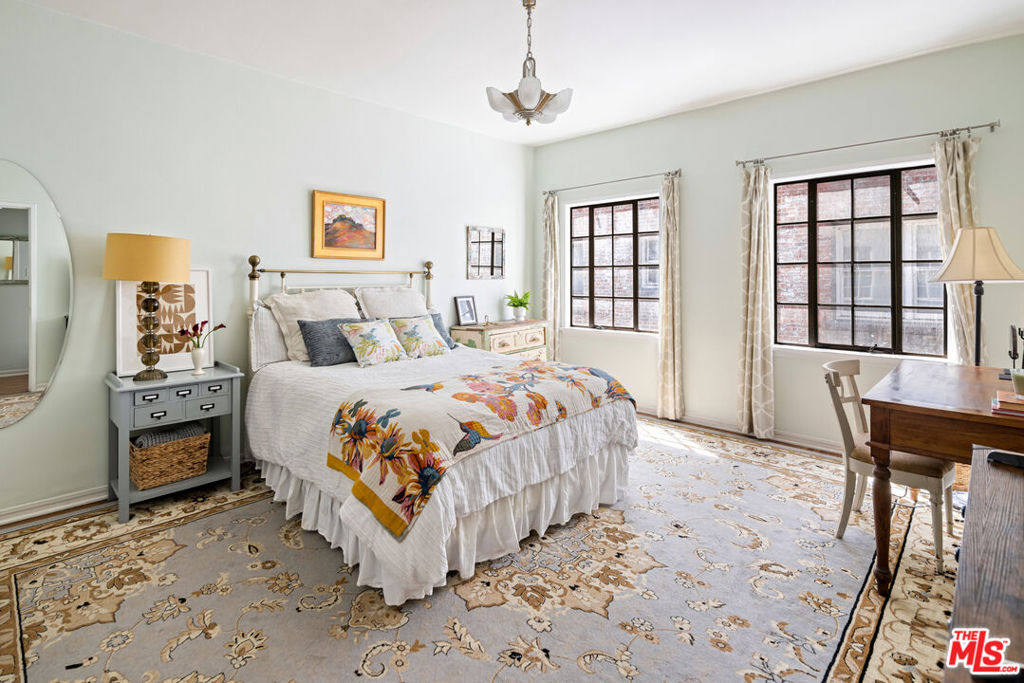 3350 James M Wood Boulevard 8