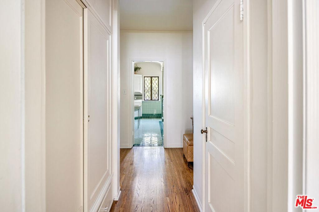 3350 James M Wood Boulevard 8