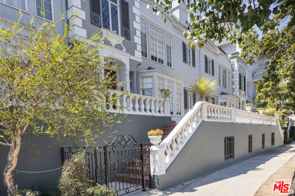 3350 James M Wood Boulevard 8