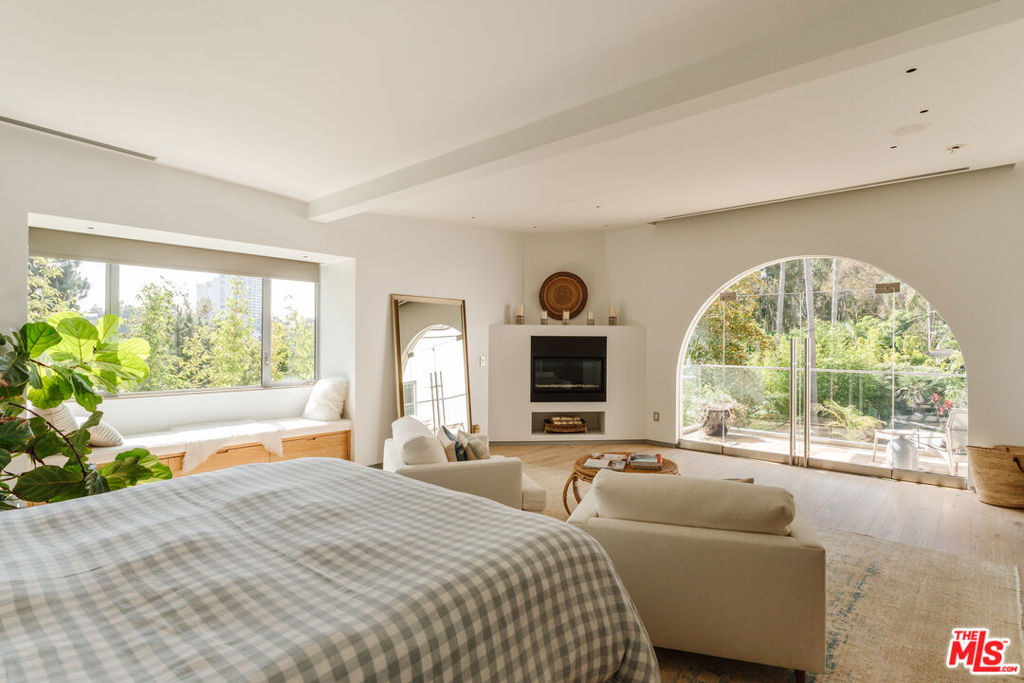 14800 Corona Del Mar