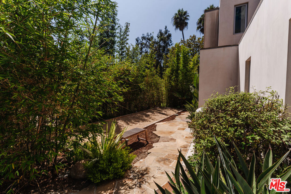 14800 Corona Del Mar