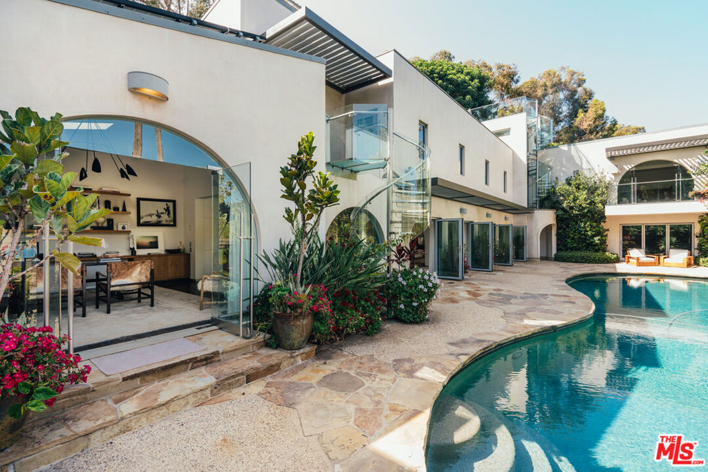 14800 Corona Del Mar