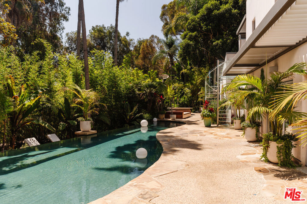 14800 Corona Del Mar