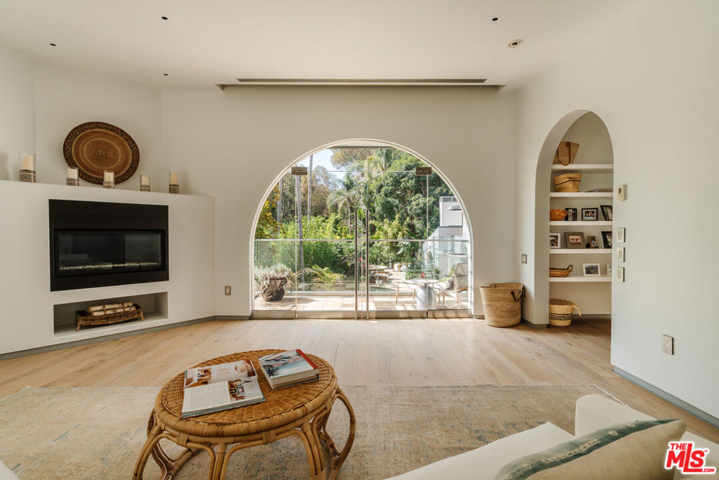 14800 Corona Del Mar