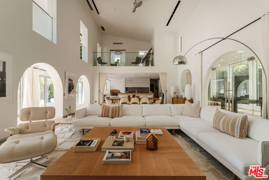 14800 Corona Del Mar