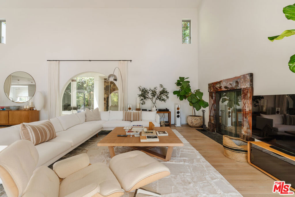 14800 Corona Del Mar