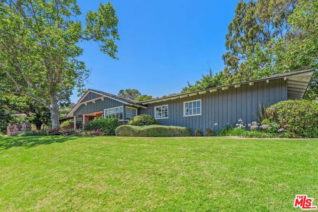 6363 Sycamore Meadows Drive
