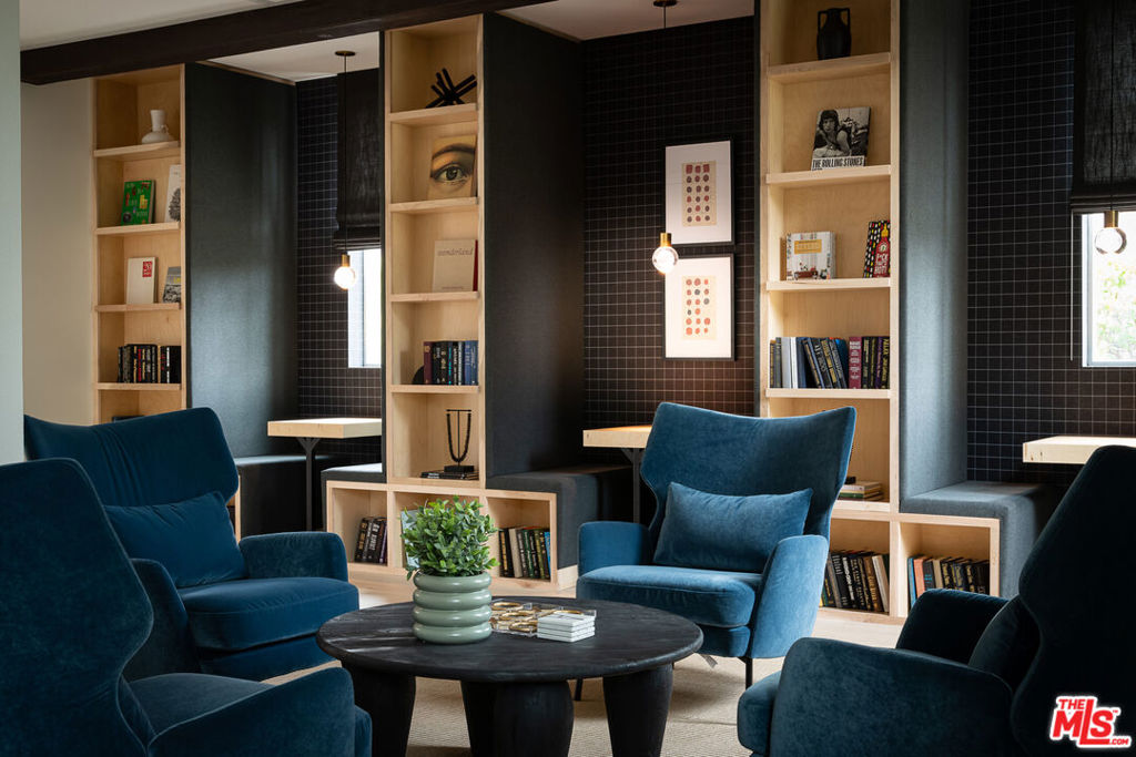 1901 N Buena Vista Street 01-409