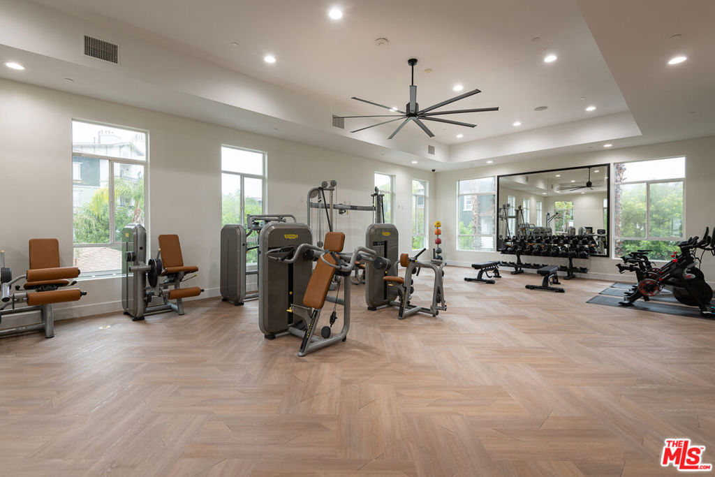 1901 N Buena Vista Street 01-409