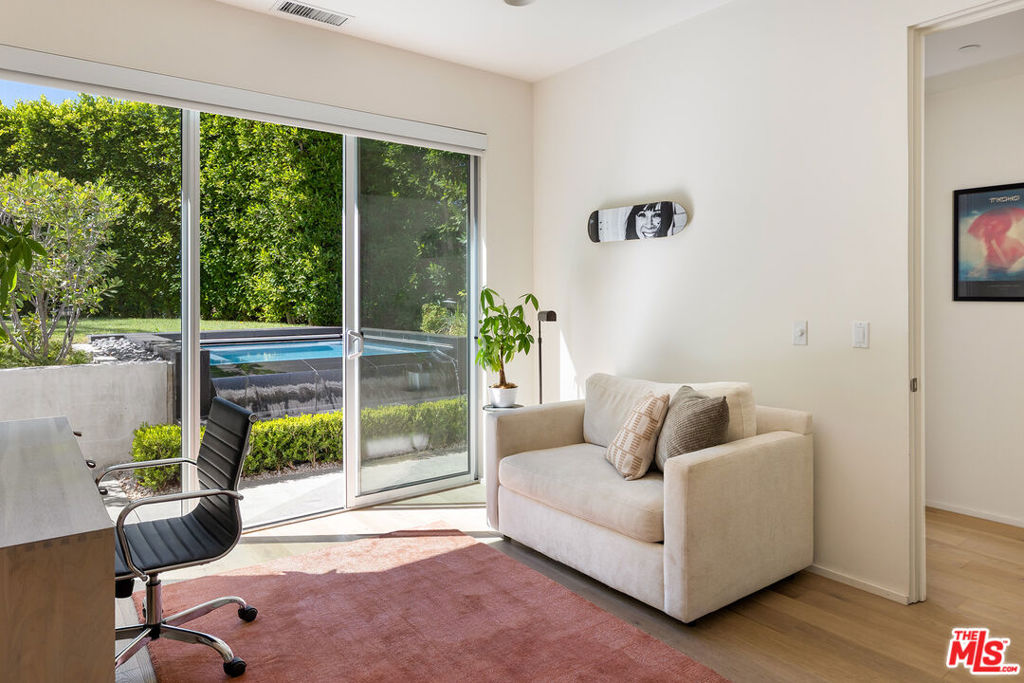 7350 Pacific View Drive