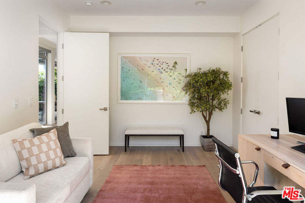 7350 Pacific View Drive