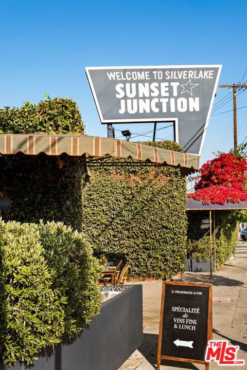 3924 W Sunset Boulevard 1
