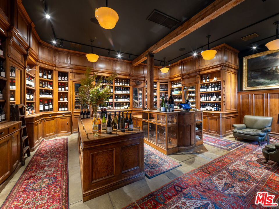 3924 W Sunset Boulevard 8