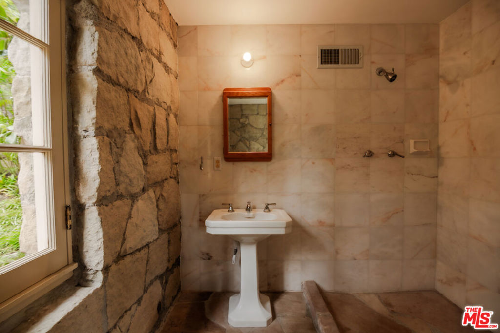 405 Toro Canyon Road