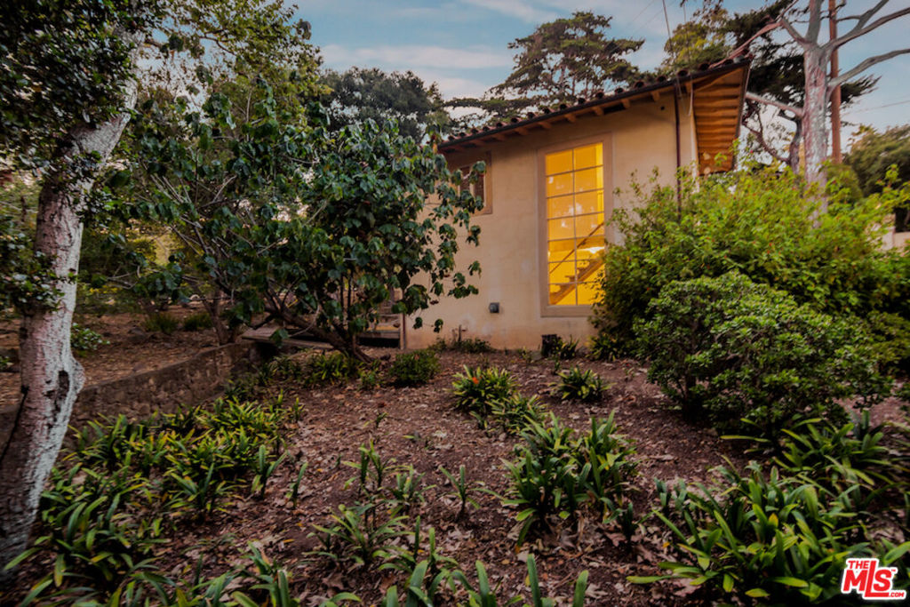 405 Toro Canyon Road