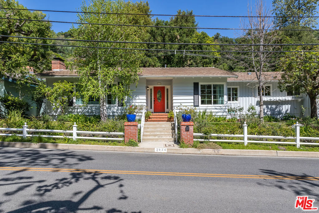 3634 Mandeville Canyon Road