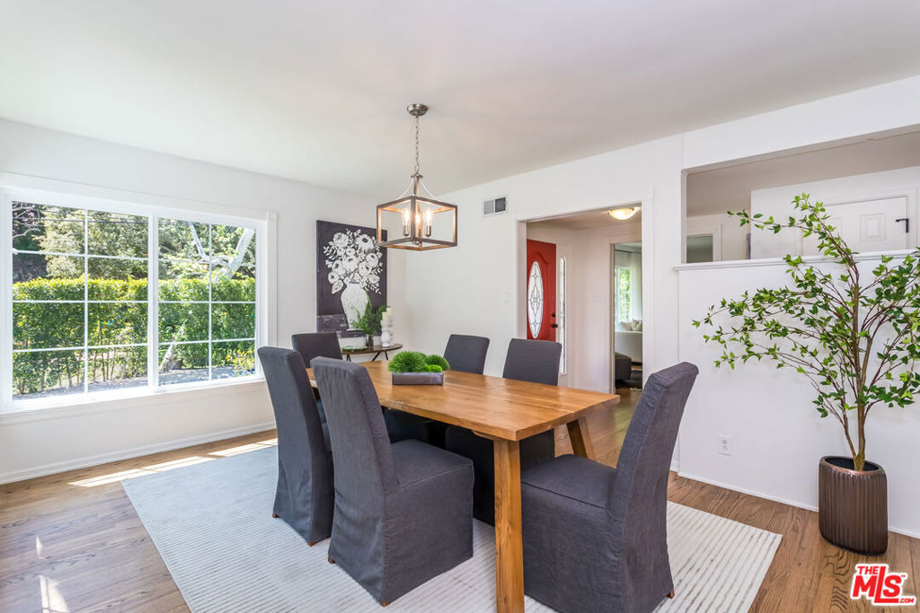 3634 Mandeville Canyon Road