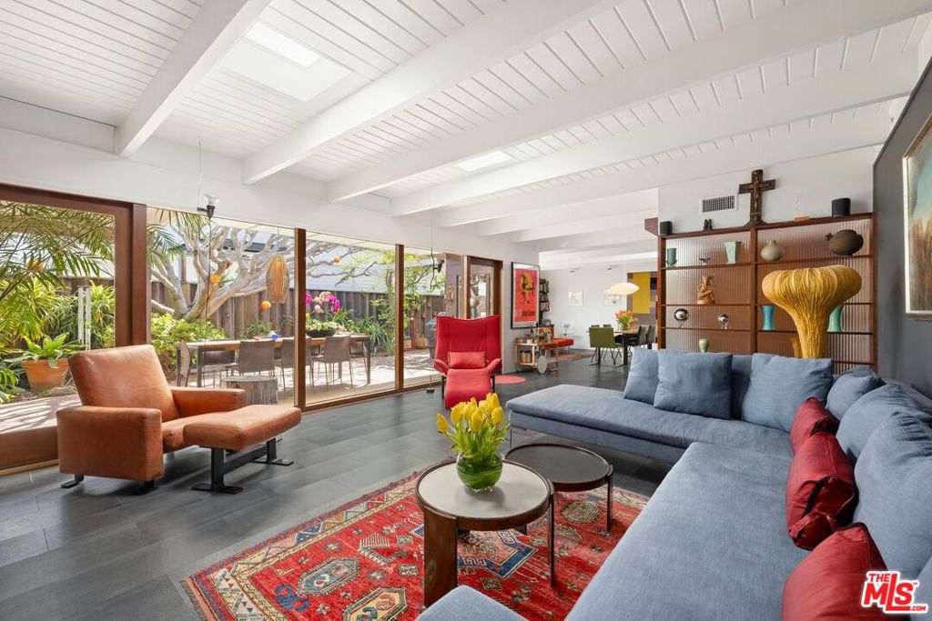 3577 Inglewood Boulevard