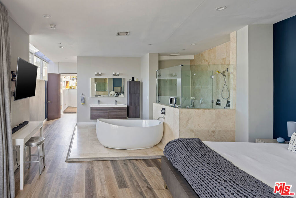 8875 Cynthia Street B