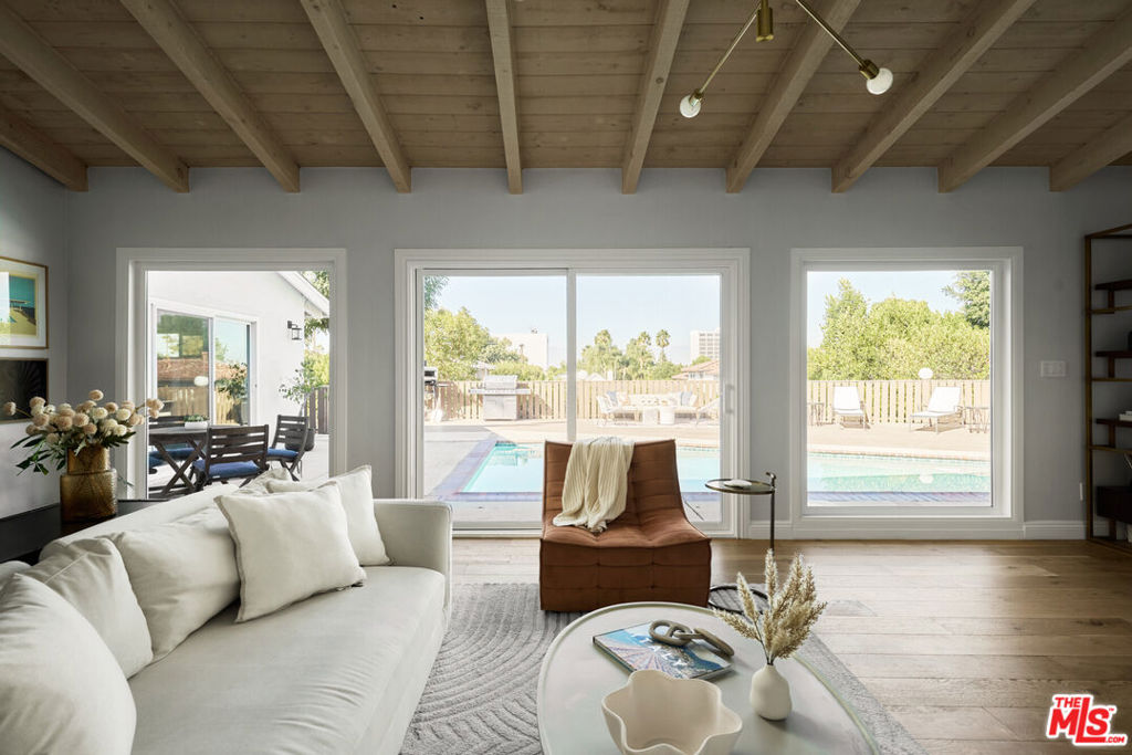 14833 Valley Vista Boulevard