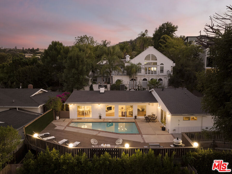 14833 Valley Vista Boulevard