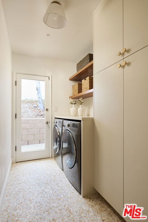 14833 Valley Vista Boulevard