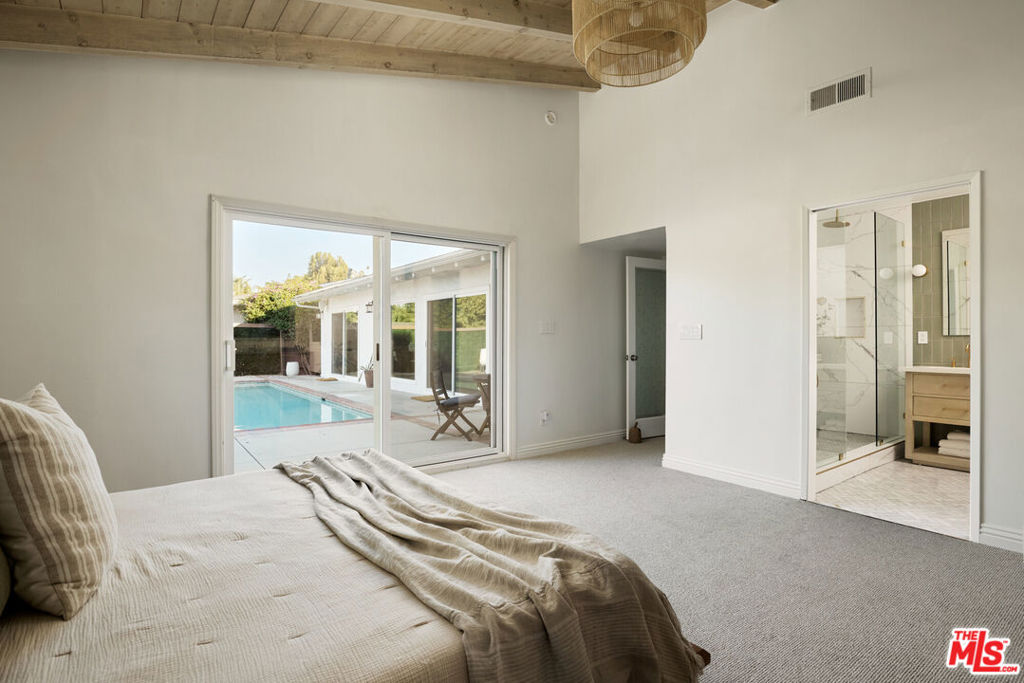 14833 Valley Vista Boulevard