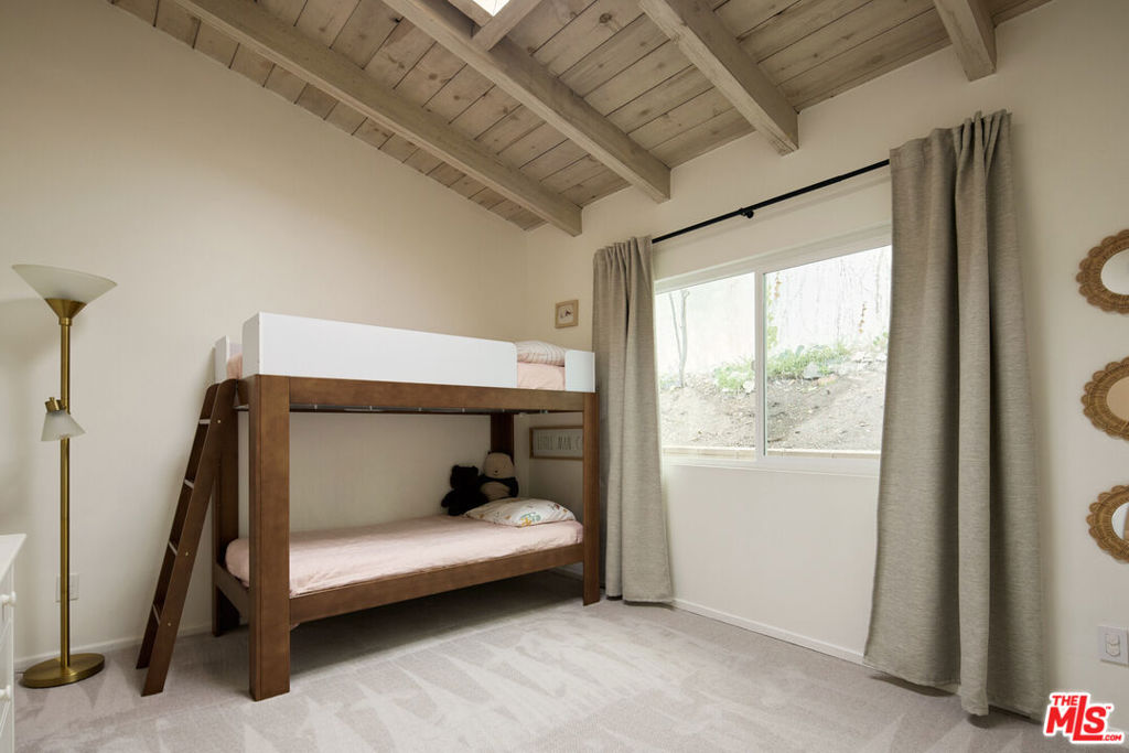 14833 Valley Vista Boulevard