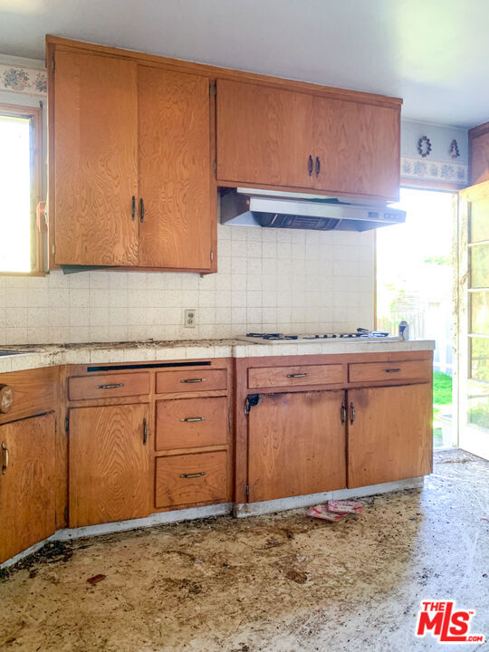 320 S Glenwood Place