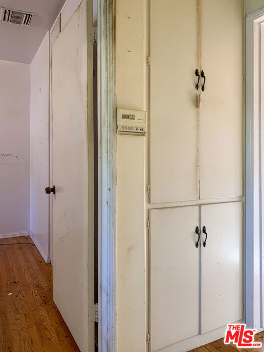 320 S Glenwood Place