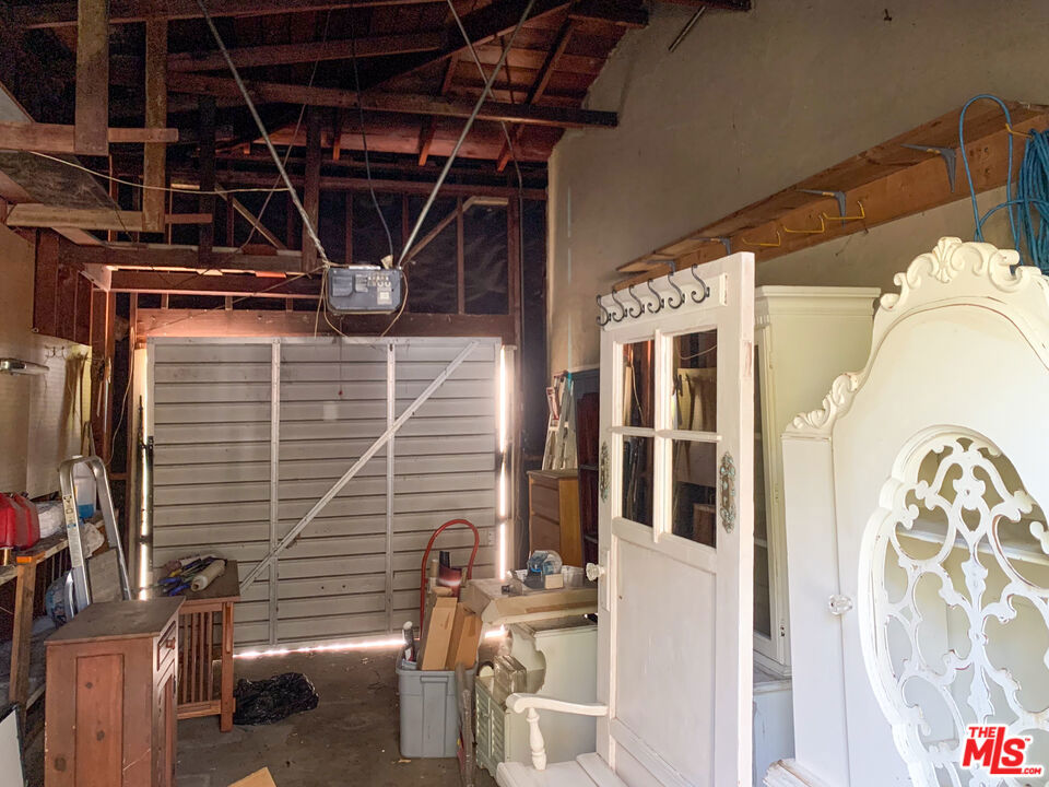 320 S Glenwood Place