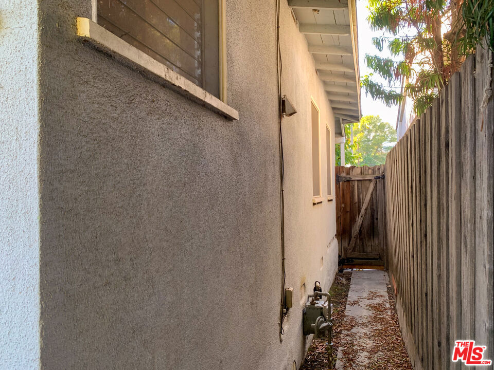 320 S Glenwood Place