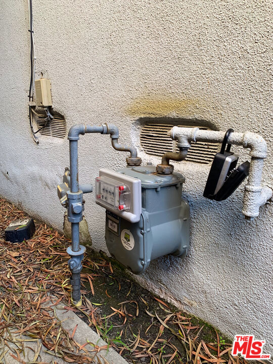 320 S Glenwood Place