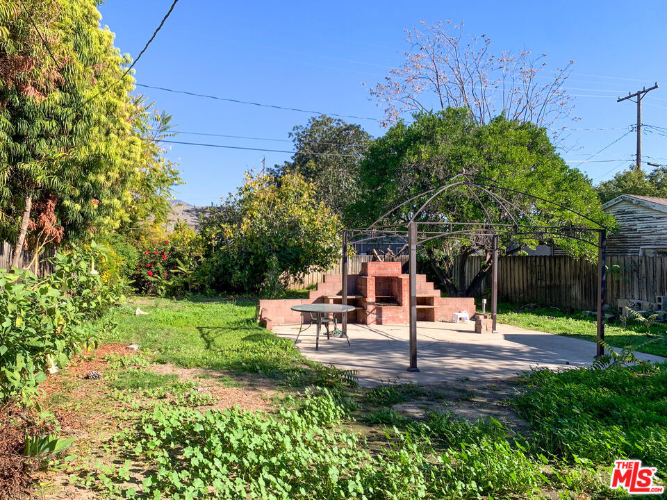 320 S Glenwood Place