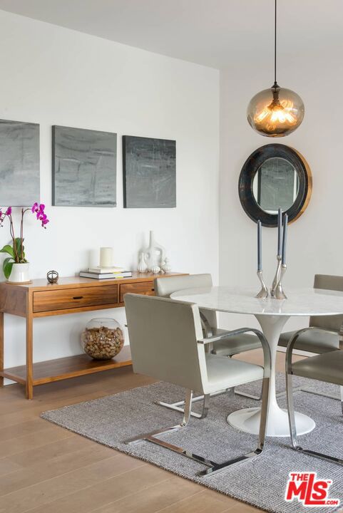 838 N DOHENY Drive 807