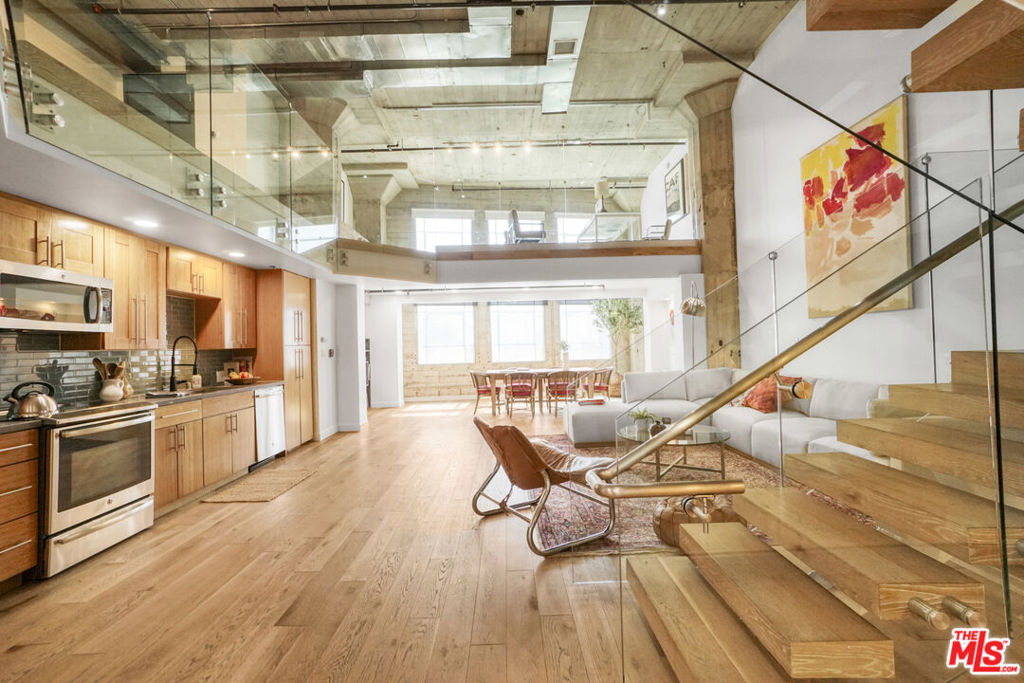 1855 Industrial Street 112