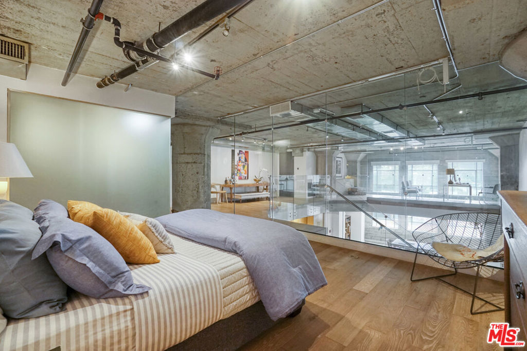 1855 Industrial Street 112