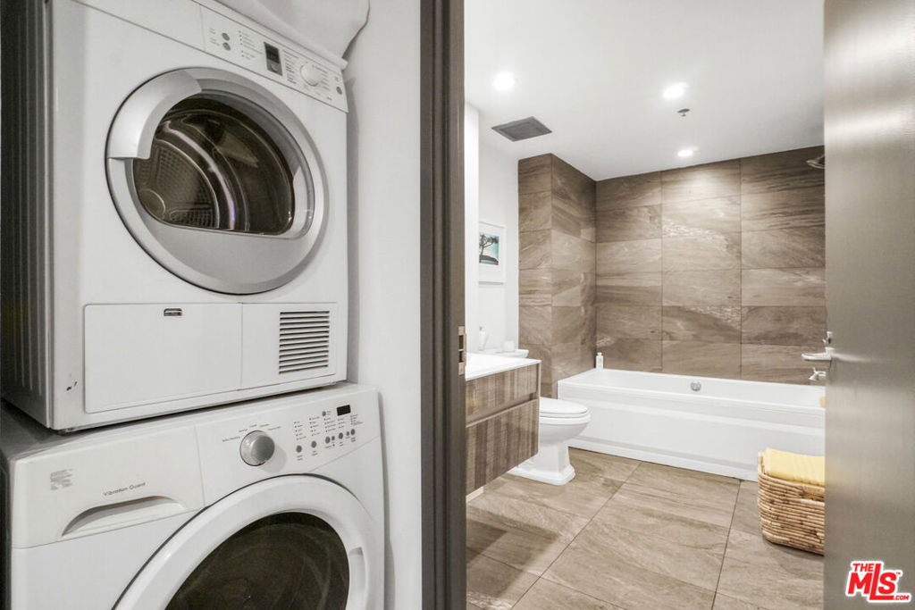 1855 Industrial Street 112