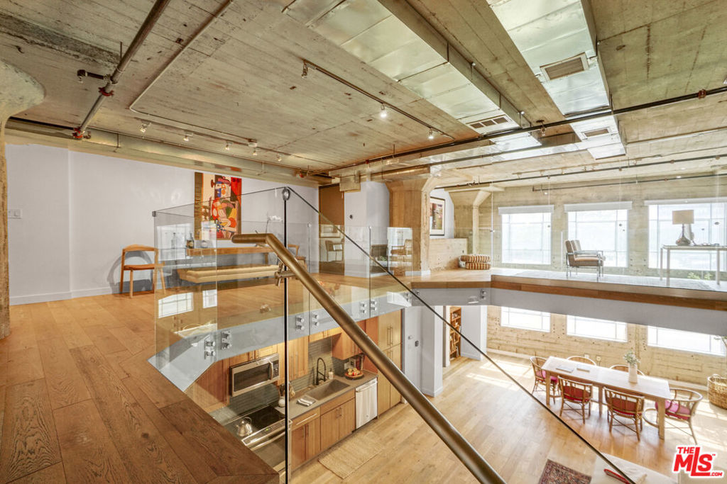 1855 Industrial Street 112