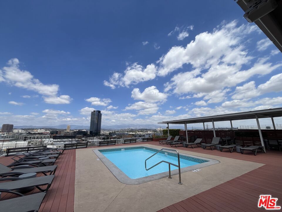 1855 Industrial Street 112