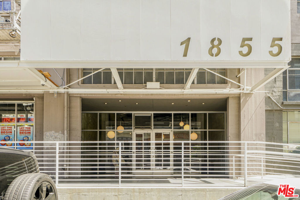 1855 Industrial Street 112