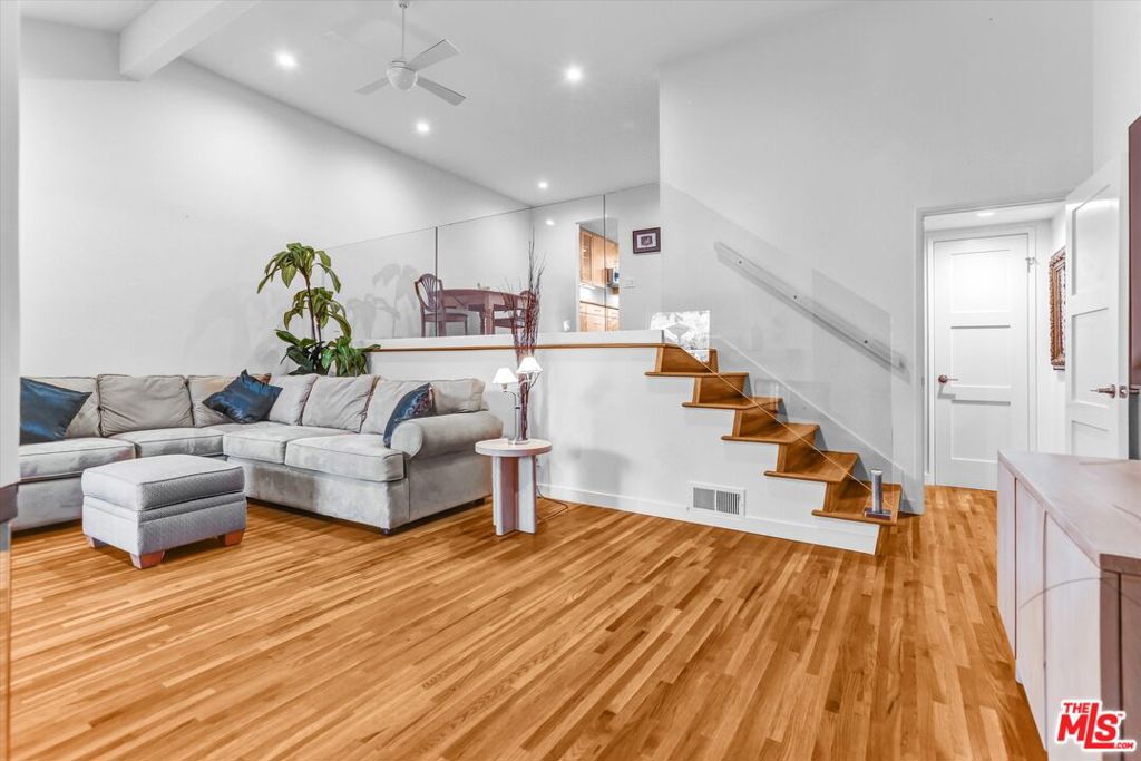 1654 Palisades Drive