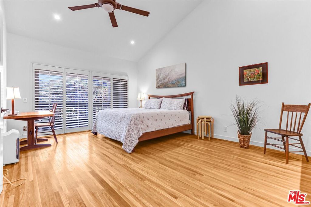 1654 Palisades Drive