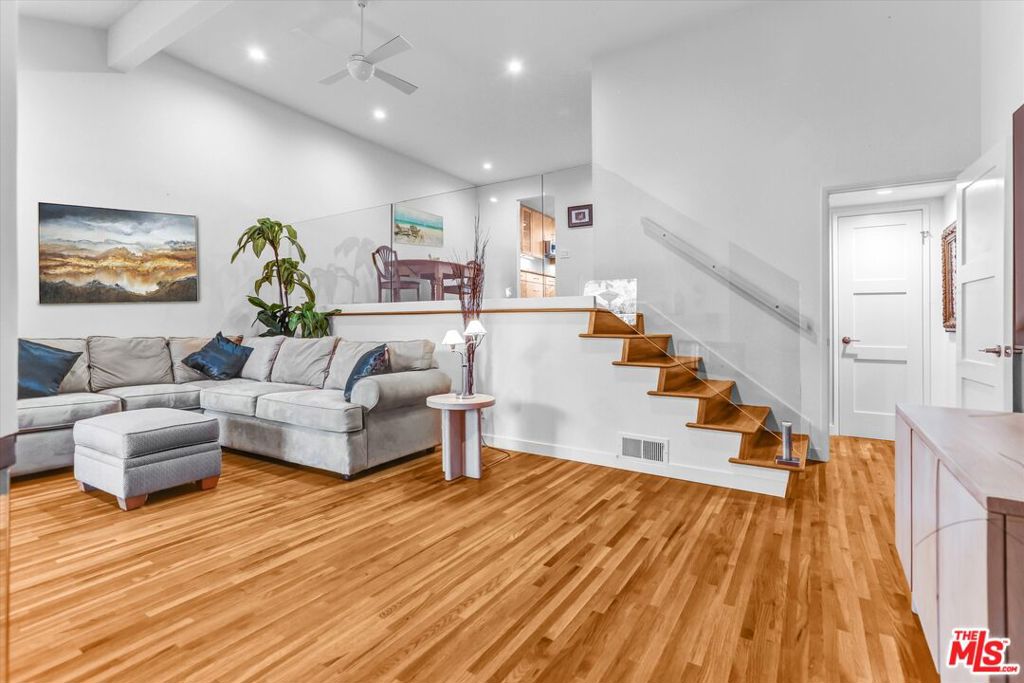 1654 Palisades Drive