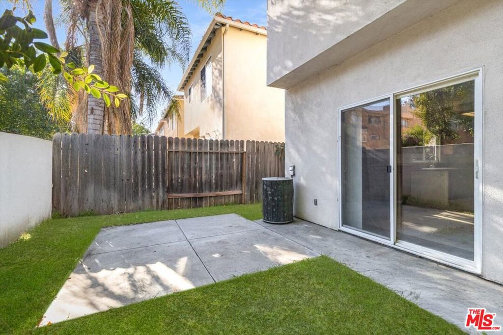 18806 Hatteras Street 101