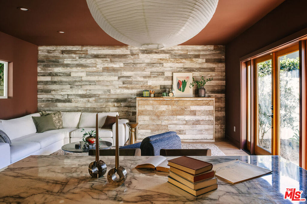 1334 Coronado Terrace