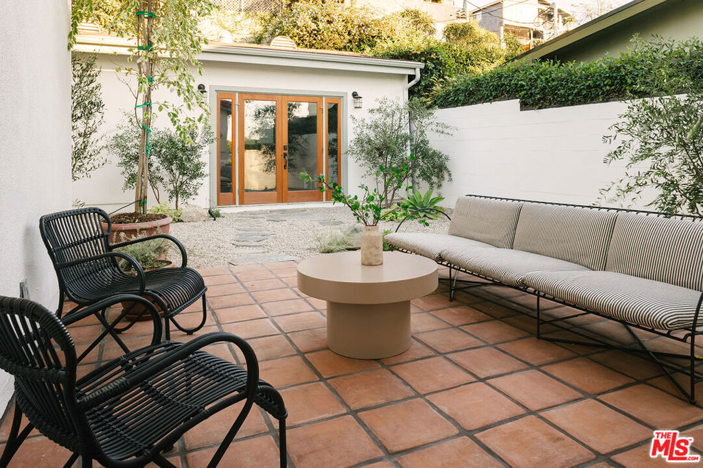 1334 Coronado Terrace