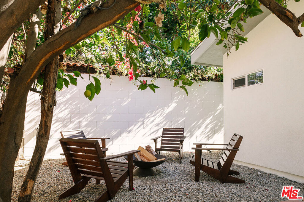 1334 Coronado Terrace