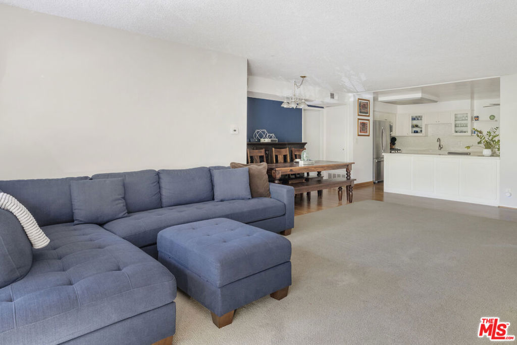6771 Springpark Avenue 102A