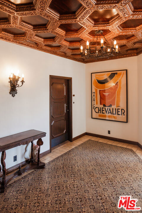 1302 Sweetzer Avenue 304